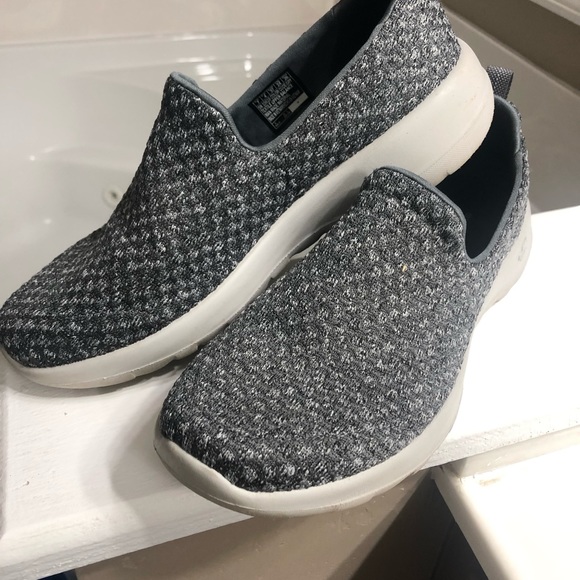 Shoes - Womens Sketchers Go Walk-size 7. Like new